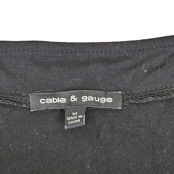 Cable & Gauge Women's Top Size M Short Sleeve Cold Shoulder Grommets Black - Picture 6 of 10